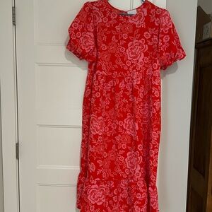 New Without Tags Red and Pink Floral Midi Dress Size L